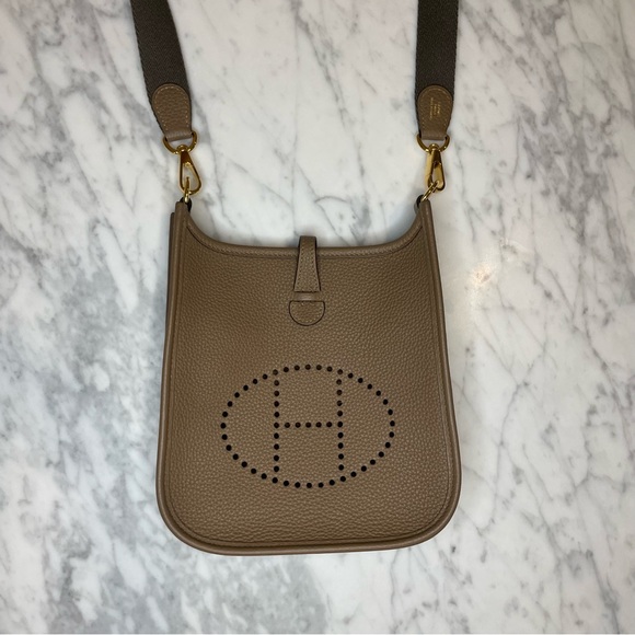 Hermes Mini Evelyne 16 TPM - Maurice Leather - Beige de Weimar - Picture 4 of 7